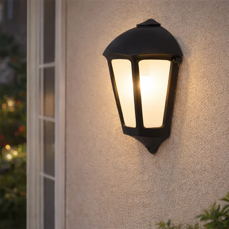 Spazio GIULIO - M24.000.000.AYE27 GIULIO Classic Wall Lantern - Image 2